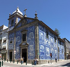 Capela de Santa Catarina, Porto; façade was covered in 1929.