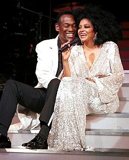 Singers Luther Vandross and Diana Ross