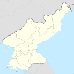 Yŏhaejin station is located in North Korea