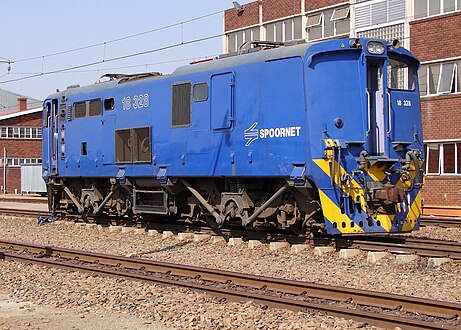 No. 18-328 (E2071) with no toilet window, at Sentrarand, Gauteng, 22 September 2009