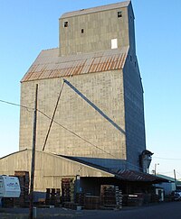 Grass seed elevator in Halsey