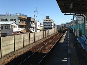 Platform and track of Awa-Tomida Station.