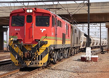 No. 18-512 (E1811) in Transnet Freight Rail livery at Kaalfontein, Gauteng, 28 September 2009