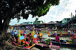 Lad Chado Market, a local floating market