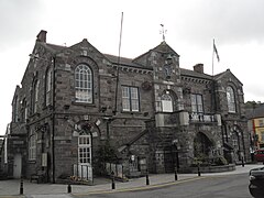 Macroom Town Hall was built for £1,000 in 1900 on premises purchased from Lady Ardilaun (born at the castle in 1850)[60] two years before. The first phase of work on the building was completed in 1904.[61]