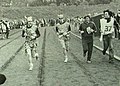 1976 participants approaching the finish line