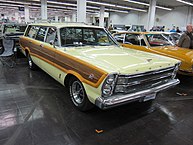 1966 Ford LTD Country Squire 428