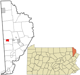 Location of Waymart in Wayne County (left) and of Wayne County in Pennsylvania (right)
