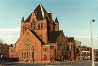 The church in 2004. Notice the massive rearrangement of the Woodward façade