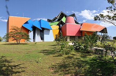 Biomuseo, Panama City, Panama, by Frank Gehry, partially opened in 2014, completed in 2019[87]