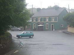 Main street and pub (Ó Murchú's) in Cill na Martra, 2009