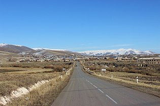 View of Ddmashen along the road from neighboring Zovaber