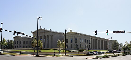 New Classical Doric columns of the Federal Building and Courthouse, Tuscaloosa, Alabama, US, inspired by those of the Temple of Zeus in Nemea, by the Chicago architectural firm Hammond Beeby Rupert Ainge, 2011