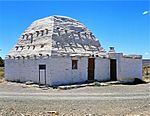 Beehive shaped rooms about five metres in diameter and seven metres in height. Originally the floors Far to the north of Beaufort West stretch the hard, parched plains of Williston and Canarvon. On many farms in that area corbelled houses or so-called klip rondawels may still be seen. These dwellings are interesting examples of the ingenuity of the earli Type of site: Corbelled House Previous use: Residential:Single. Current use: Residential:Dwelling. These peculiar corbelled houses are examples of the ingenuity of the first settlers in this area and are important relics of the cultural and national architectural history in South Africa.