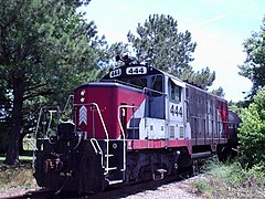 Rail Link No. 444, a GP16 rebuild, works on the Commonwealth Railway in Suffolk, Virginia