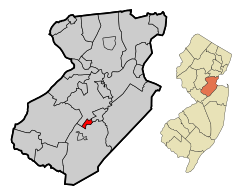 Location of Helmetta in Middlesex County highlighted in red (left). Inset map: Location of Middlesex County in New Jersey highlighted in orange (right).