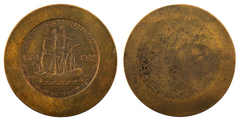 NNC-1924-50C-Huguenot-Walloon Tercentenary half dollar (reverse, uniface die trial).jpg