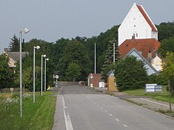 Horslunde with a view of its church
