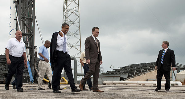 Musk (right) and President Barack Obama at the Cape Canaveral Space Launch Complex 40, launch site of the SpaceX Falcon 9, 2010
