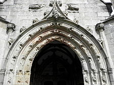 The south porch showing the voussoirs decorated with depictions of the apostles
