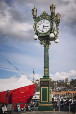 The clock in South Lake Union in 2016
