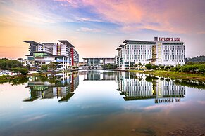The Taylor's Lakeside Campus was completed in January 2010 and is set on 27 acres of tropical greenery, surrounded by a 5.5-acre man-made lake.