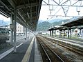 Former platform area, looking toward Niimi Station (2007-07-22)