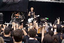 Loaded live at the Maquinaria Festival in Sao Paulo, Brazil (2009). From left to right: Isaac Carpenter and Duff McKagan.