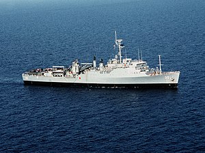 USS Fort Snelling (LSD-30) off Lebanon in 1984